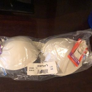 Brand new Warner’s bra 36b